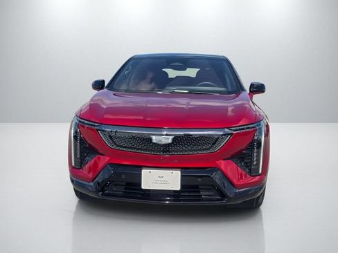 Used 2025 Cadillac Optiq Sport 1 AWD/4WD image 3