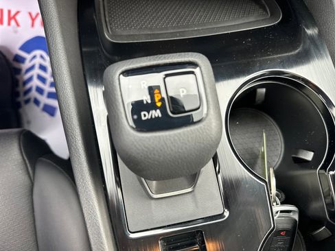 Used 2023 Nissan Rogue SV w/ SV Premium B Package image 26