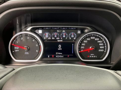Used 2021 Chevrolet Silverado 1500 High Country w/ Technology Package AWD/4WD image 21