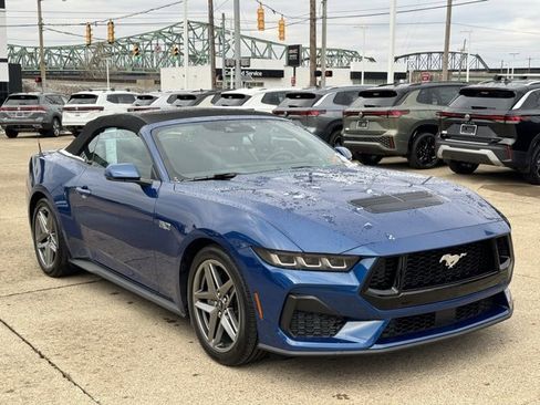 Used 2024 Ford Mustang GT Premium image 7
