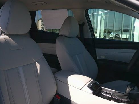 New 2026 Hyundai Tucson SEL image 8