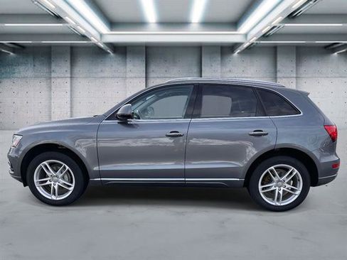 Used 2017 Audi Q5 2.0T Premium Plus w/ Technology Package image 22