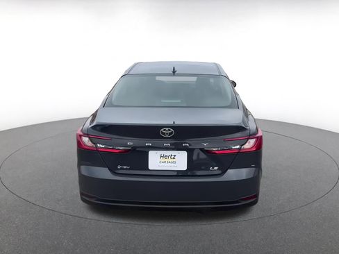 Used 2025 Toyota Camry LE image 12