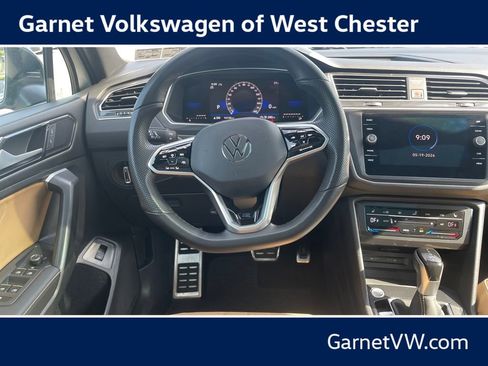 Certified 2024 Volkswagen Tiguan SE R-Line AWD/4WD image 13
