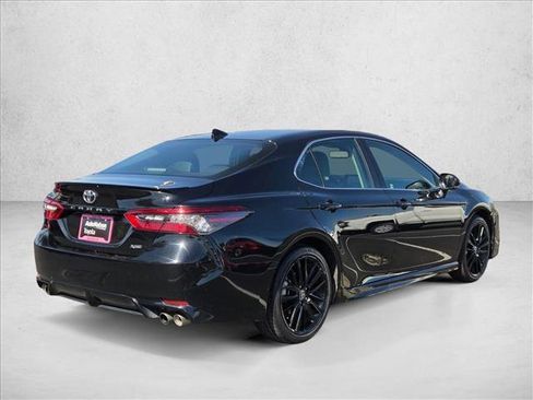 Used 2023 Toyota Camry XSE image 5