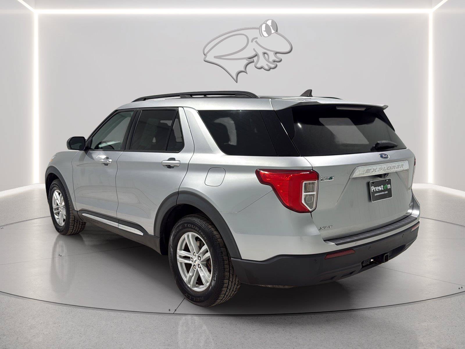 Certified 2021 Ford Explorer XLT w/ Class III Trailer Tow Package AWD/4WD image 3