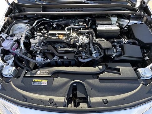 Certified 2025 Toyota Corolla SE image 29
