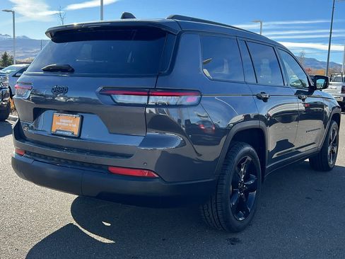 Certified 2023 Jeep Grand Cherokee L Altitude image 5