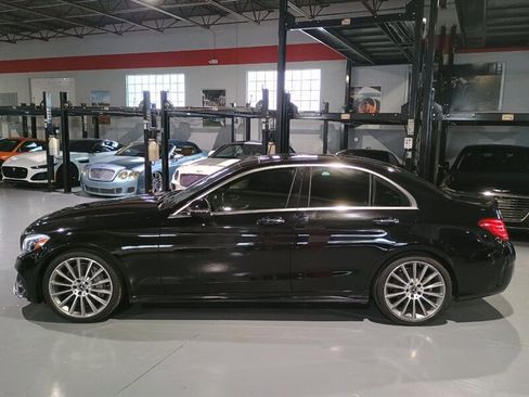 Used 2018 Mercedes-Benz C 300 Sedan image 2