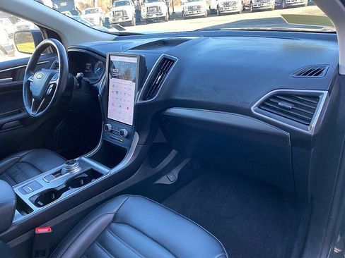 Used 2022 Ford Edge SEL w/ Convenience Package image 25