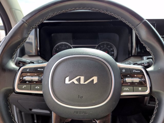 Used 2023 Kia Sorento EX w/ Panoramic Sunroof Package FWD image 20