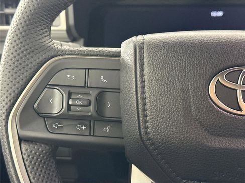 Certified 2025 Toyota Tacoma TRD Sport image 17