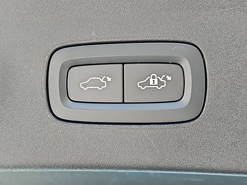 Used 2023 Polestar Polestar 2 AWD/4WD image 29