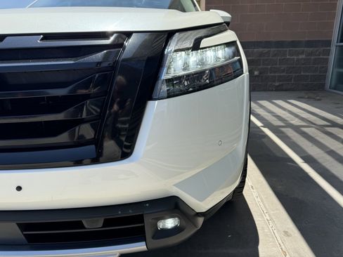 Used 2022 Nissan Pathfinder Platinum w/ Cargo Package image 11