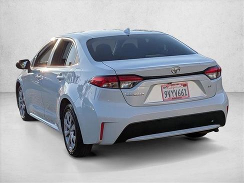 Used 2022 Toyota Corolla LE image 8