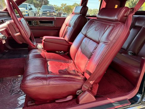 Used 1991 Cadillac De Ville Coupe image 24