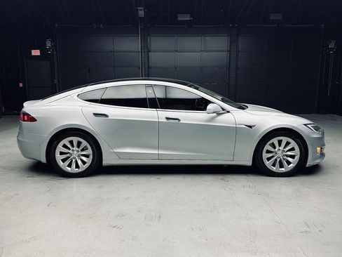 Used 2018 Tesla Model S 100D AWD/4WD image 14