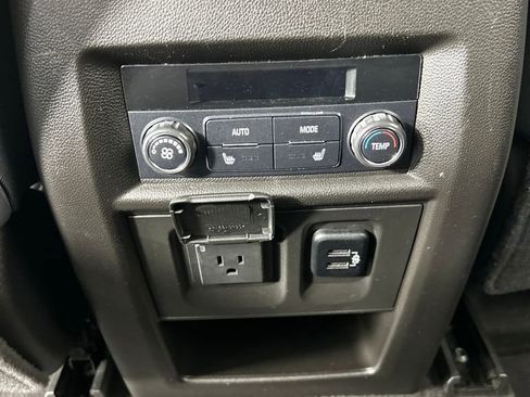 Used 2018 Chevrolet Traverse Premier w/ Driver Confidence II Package image 18