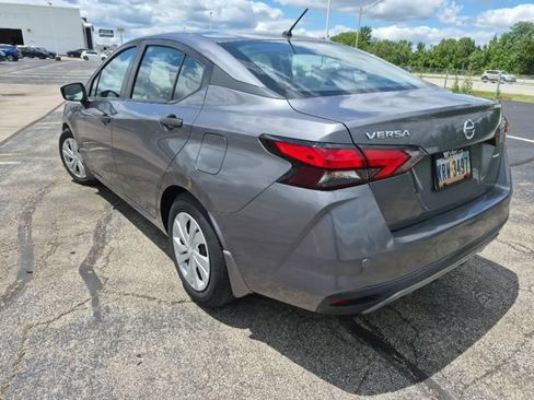 Used 2020 Nissan Versa S FWD image 4