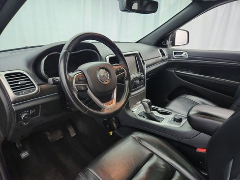 Used 2018 Jeep Grand Cherokee Limited AWD/4WD image 10