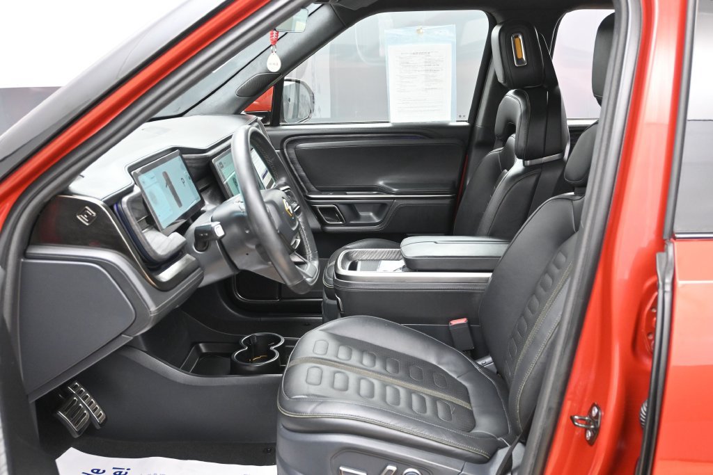 Used 2022 Rivian R1T Adventure AWD/4WD image 10