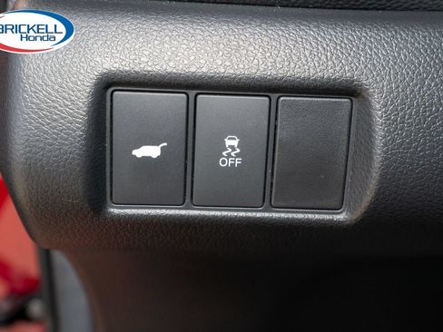 Certified 2025 Honda Pilot Touring image 33