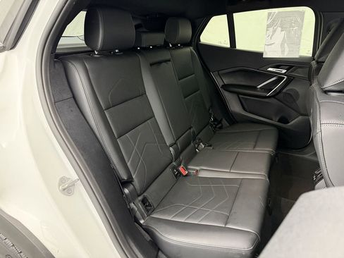 Used 2025 BMW X2 xDrive28i image 36