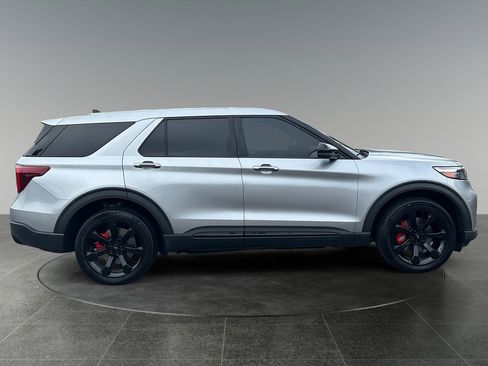 Used 2022 Ford Explorer ST w/ Equipment Group 401A AWD/4WD image 11