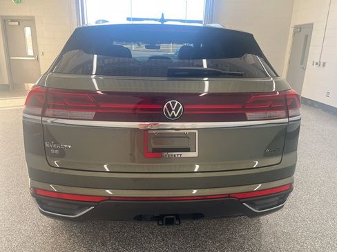 New 2026 Volkswagen Atlas Cross Sport SE AWD/4WD image 4