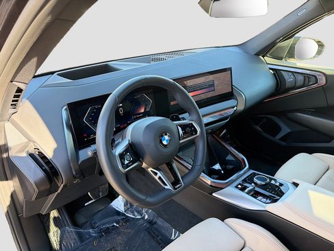 Used 2025 BMW X3 xDrive30i image 24
