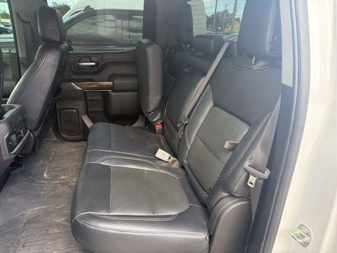 Used 2021 GMC Sierra 1500 Elevation w/ LPO, Elevation Black Package AWD/4WD image 7