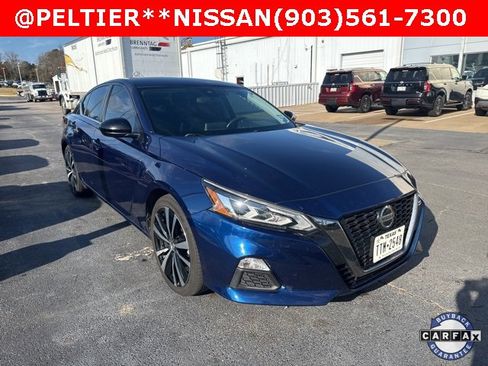 Certified 2022 Nissan Altima 2.5 SR image 1