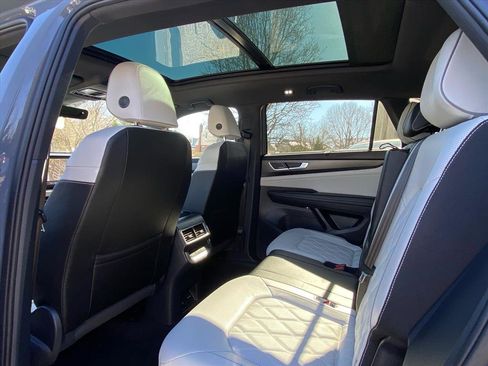 Certified 2025 Volkswagen Atlas Cross Sport SEL Premium R-Line image 20