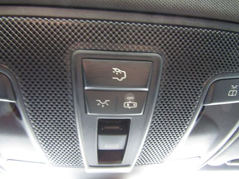 Used 2019 Mercedes-Benz CLA 250 4MATIC image 31