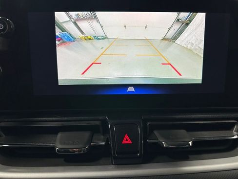 Used 2024 Chevrolet TrailBlazer LT w/ Convenience Package AWD/4WD image 36