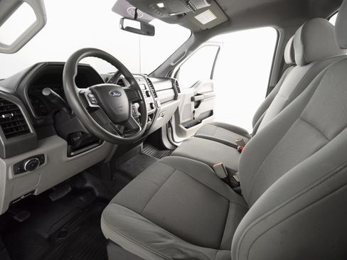 Used 2018 Ford F250 XL w/ Snow Plow Prep Package image 12