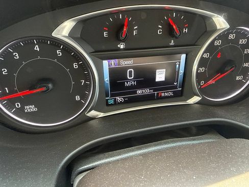 Used 2017 GMC Acadia SLT FWD image 28