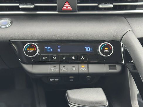 New 2025 Hyundai Elantra Blue image 15