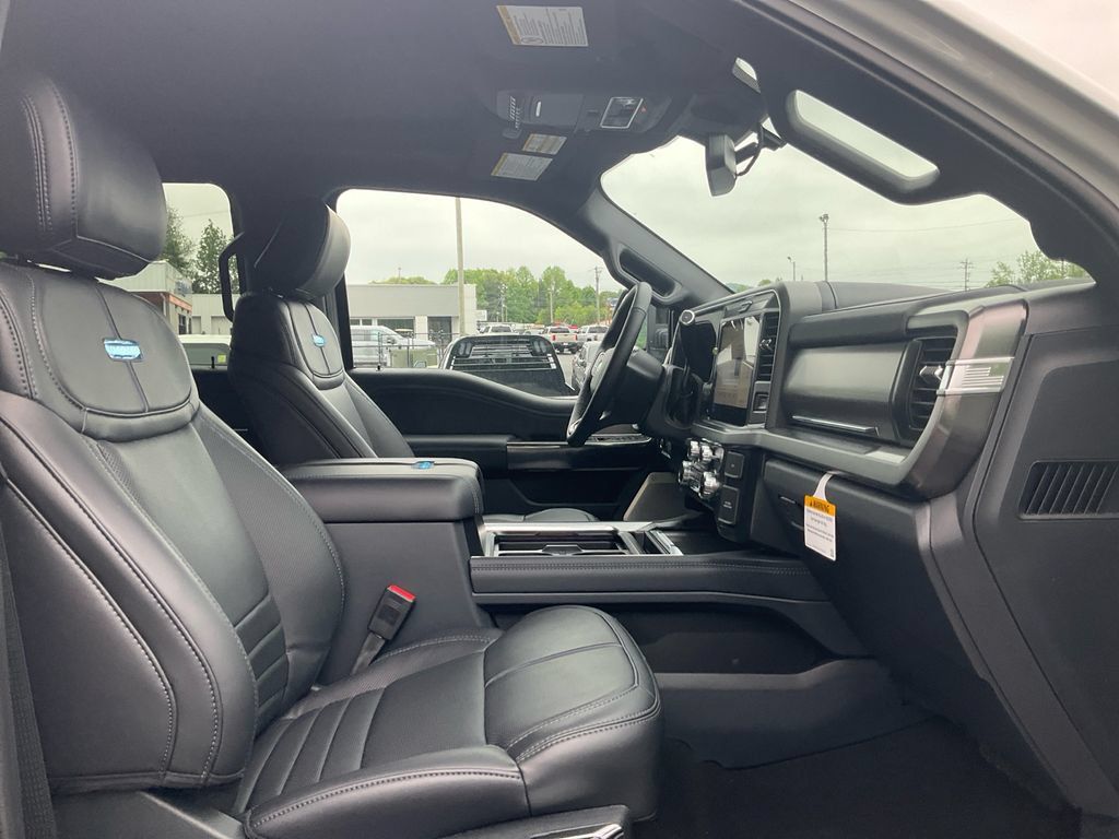 New 2026 Ford F250 Platinum AWD/4WD image 12