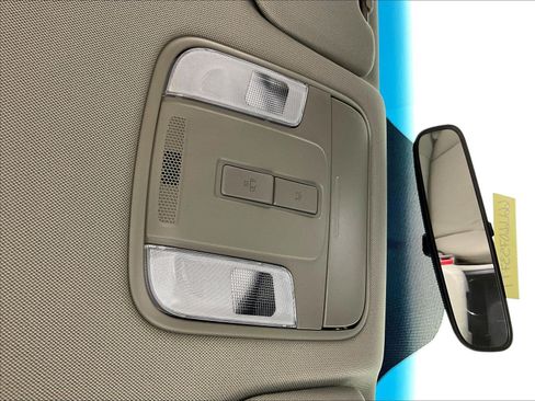 Used 2020 Kia Sedona L FWD image 36