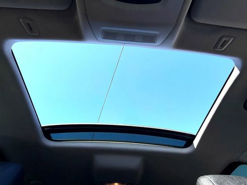 Used 2016 BMW 528i xDrive 528i xDrive Sedan 4D image 24