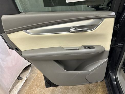 Used 2020 Cadillac XT5 Premium Luxury image 24