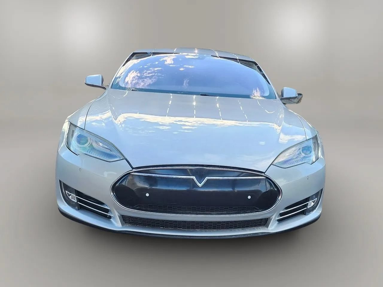 Used 2014 Tesla Model S 60 RWD image 2