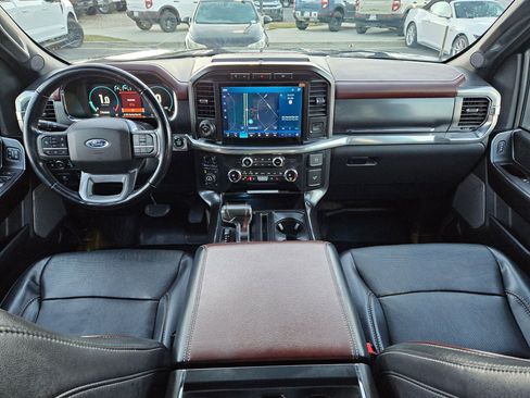 Used 2021 Ford F150 Lariat w/ Equipment Group 502A High image 31