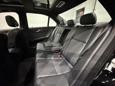 Used 2011 Mercedes-Benz C 300 4MATIC Sedan image 32