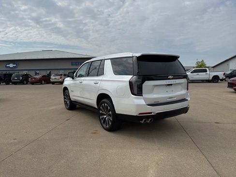 Used 2025 Chevrolet Tahoe High Country AWD/4WD image 5