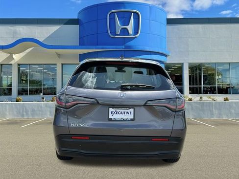 Used 2024 Honda HR-V LX image 5