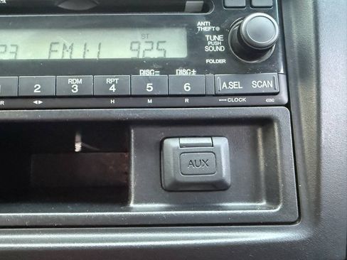Used 2010 Honda CR-V LX image 20
