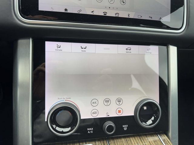 Used 2019 Land Rover Range Rover Supercharged AWD/4WD image 30