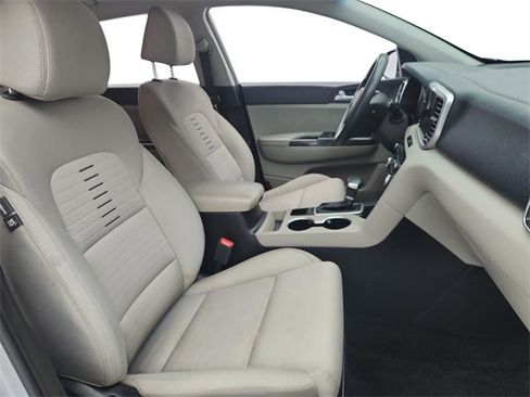 Used 2022 Kia Sportage LX w/ LX AWD Value Edition Package image 23